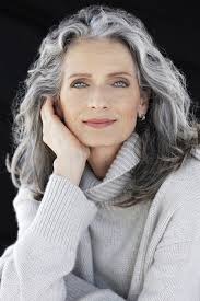 Les coupes tendances à adopter après 50 tendances coiffure 2020 : Coiffures Pour Les Cheveux Gris 65 Bonnes Idees