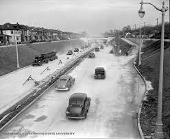 Detroit S Davison Freeway Opening To Traffic On November 24 1942 Almost Fifteen Years Before The Interstate H Detroit Michigan Detroit City Detroit History