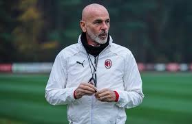 @aslhln nan mais encore pire que d'habitude avec ce qu'il s'est passé, ils vont tout faire padre pioli @babbomorello. Pioli Positivo Al Covid Nuova Tegola In Casa Milan Corriere It