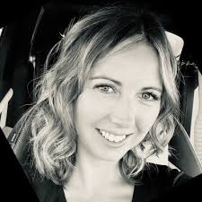 I haven't posted in an age, but a friend sent me this photo to remind me  that 5 years ago, I celebrated 10 years at Moneypenny with this lovely  presentation.