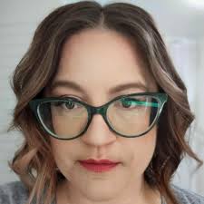 Christine Dalessio's Instagram, Twitter & Facebook