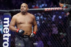 He moved down to light heavyweight because his teammate cain velasquez was the ufc heavyweight champion. Daniel Cormier Talks Injury I Have To Take Some Time Off Mmamania Com