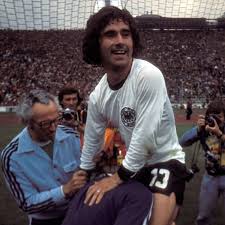 Entdecke (und sammle) deine eigenen pins bei pinterest. Grosse Fc Bayern Familie Nicht Nur Gerd Muller Spurt Unterstutzung Fc Bayern