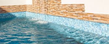 pool verkleidung schwimmbadfliesen glasmosaik verlegematerial