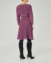 Visualizza altre idee su abiti fantasia, abiti, vestiti. Abito Al Ginocchio Con Bordeaux In Seta A Fantasia Geometrica Con Scollo A V Pellizzari E Commerce