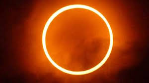 Gerhana matahari terjadi pada siang hari. Gerhana Matahari Proses Macam Ciri Dampak Dan Penyebab