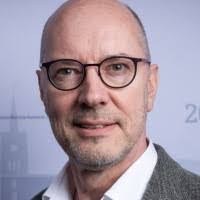 Benjamin Brackmann's Instagram, Twitter & Facebook