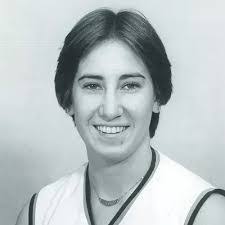 Elizabeth Munson's Instagram, Twitter & Facebook