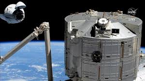 The air force expected to use the space shuttle to launch large satellites, and required it to be capable of lifting 29,000 kg (65,000 lb) to an eastward leo or 18,000 kg (40,000 lb) into a polar orbit. Spacex Launches 4 Astronauts To Iss On Recycled Rocket And Capsule Abc News