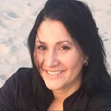 Andrea Dinger's Instagram, Twitter & Facebook