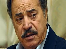 دخل الفنان يوسف شعبان، ضمن قائمة المصابين بفيروس كورونا المستجد، حيث تم نقله إلى مستشفى الهرم بالجيزة، مساء اليوم، بعد التأكد من إصابته بالفيروس اللعين لتلقى العلاج اللازم. ÙÙ ÙØ´Ø§ÙØ¯Ù ÙØ§Ø³ØªØ± Ø³ÙÙ ÙÙØ³Ù Ø´Ø¹Ø¨Ø§Ù ÙØ±ÙÙ Ø°ÙØ±ÙØ§ØªÙ ÙØ¹ ÙØ³ÙØ³Ù Ø§Ù ÙØµØ±Ø§ÙÙ