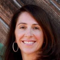 Beth Puccinelli Hilliard