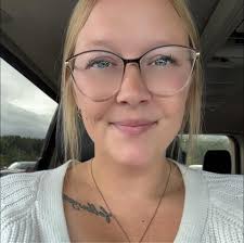 What is the best ladder to use for a 60-inch high pool deck?