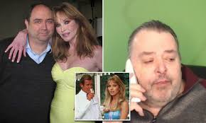 Actress tanya roberts, who is known for roles in two television series — the original charlie's angels and sitcom that'70s show — died on sunday after collapsing at home following a walk with her dogs. B F7op7 Cdjrlm