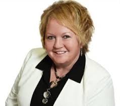 45325 Tiburcio Dr, Temecula, CA 92592