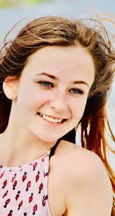 Jessica Ruppe's Instagram, Twitter & Facebook