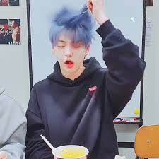 Yeonsoobeom S Convenience Store Eating Show Txt Boyfriend Material Boy Groups
