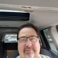 What are good BBQ joints near Riverwinds landing