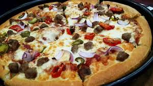Pages From My Diary Mini Food Review Spicy Beef Pizza Of Pizza Hut Spicy Beef Food Food Reviews