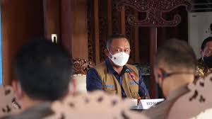 Please send an email to psbb@gosniias.ru for any question, and visit the conference site for general information. Satgas Ungkap Alasan Pilih Ppkm Mikro Ketimbang Psbb
