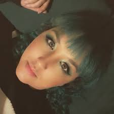 I love tattoos and trying to love the gym more. Trying to find a decent  priced one is difficult 😭