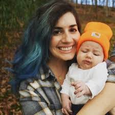 Christina Bricker's Instagram, Twitter & Facebook