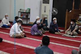 Check spelling or type a new query. Sholat Subuh Di Masjid Mangga Dua Anies Cerita Sejarah Hingga Didoakan Netizen Okezone Megapolitan