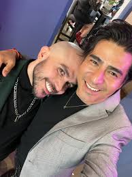 Hugo Alvarez (@hugoalvarezmake)