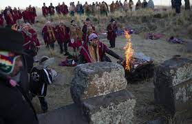 Este lunes 21 de junio es feriado nacional en bolivia como parte de la celebración por el año nuevo aymara amazónico (solsticio de invierno). Ritos Ancestrales Reciben Al Ano Nuevo Andino En Bolivia