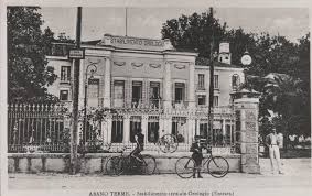 L Eta Moderna Aquae Patavinae Fotografia Moderno Biblioteca