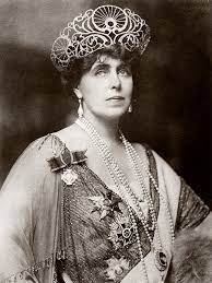 Răspunsul la recepția regina maria a fost că medicul decide ce costuri sunt încasate. Regina Maria