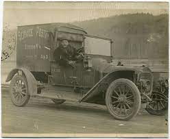 Voiture Du Service Postal Carte Postale 1915 C L Adresse Musee De La Poste La Poste Dr Post Box Antique Cars Olds