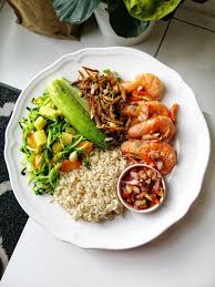 Berikut kami ulas daftar menu makanan untuk diet sehat dan cepat. Suami Hilang 10kg Wanita Ini Kongsi Resepi Menu Diet Lengkap Sebulan Yang Simple Sedap