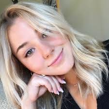 Ashley Akin's Instagram, Twitter & Facebook