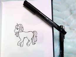 100 top idees tutos de dessins kawaii mignons from www.astucesdefilles.com comment dessiner … Comment Dessiner Une Licorne Kawaii Crayons Pinceaux