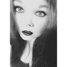 Elizabeth Klatt's Instagram, Twitter & Facebook