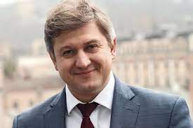 Jun 08, 2021 · карандаш анімейшн студіо виходить на нові ринки завдяки підтримці програми usaid. Hto Takij Oleksandr Danilyuk I Yak Povyazanij Iz Zelenskim Foto Novini Ukrayini