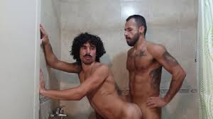 Bath time ducha con @Traveling naked - TattoedGuyXL, Traveling Naked -  Putinho - Vídeos Gays | Sexo Gay | Porno Gay | Gay Amauter