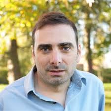 🚀 Moment historique : OpenAI s'installe à Paris ! La file d'attente  impressionnante rue Auber en disait long... Quelle fierté de voir la  communauté IA française aussi vibrante et mobilisée ! Merci