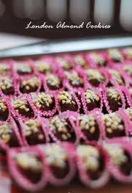 Kemudian masukkan kuning telur dan pukul lagi sehingga rata. 9 Resepi Biskut Raya Mudah Dan Cepat Ideas Resepi Cookies Chef Wan Cooking Recipes