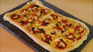 Mit tipps für die perfekte pizza wie vom italiener. Rezept Pizzateig Selber Machen Schnell Ohne Hefe Arbeiten Youtube