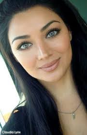 Stacy Havens's Instagram, Twitter & Facebook