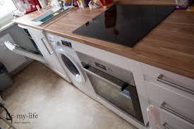 Finde günstige arbeitsplatten für die küche für lange einsätze. Ikea Metod Kuche Mit Savedal Fronten Fur Kleine Raume Bemylife Mama Lifestyle Blog