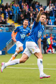 Galatasaray ile sözleşmesi sona eren martin linnes, norveç ligi takımlarından molde'ye transfer oldu. Molde Er I Ferd Med A Selge Linnes Til Tysk Klubb