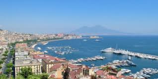 Aperti dal 2003 siamo uno dei primi bed and breakfast a napoli con l'obiettivo di poter far vivere ad ogni ospite un soggiorno a pieni polmoni, il cosiddetto turismo esperienziale. Consolato Americano Napoli Ufficio Pensioni