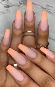 Exacto, uñas exageradamente largas y extradecoradas. 42 Mejores Disenos De Unas En Tendencia 2020 Decoracion
