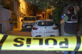 Anne baba öldü, çocukları hastaneye kaldırıldı, adana son dakika haberleri. Adana Da Silahli Saldiri 2 Yarali Son Dakika Haberleri