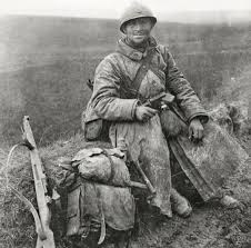 The Fighting French - WW1 French troops with a Schilt No. 3 bis  flamethrower. 1917/18. | Facebook