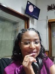 I dont care what anyone says. When you're in a grocery store or a  restaurant, and Coldplay's “Clocks” comes on, the opening piano riff and  the voice sound JUST LIKE Bruce Hornsby.