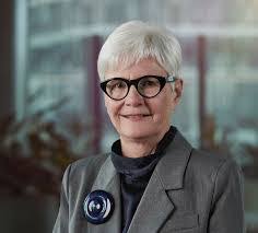 Leanne Chappell's Instagram, Twitter & Facebook